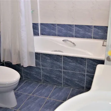 3 Bedroom Townhouse & Communal Pool - بيت للعطل باراليمني